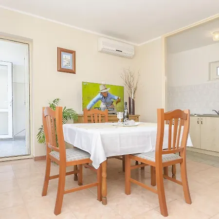 Apartments Vladimir Vodice Exterior photo