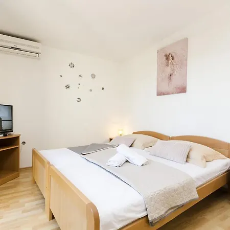 Apartments Vladimir Vodice Exterior photo